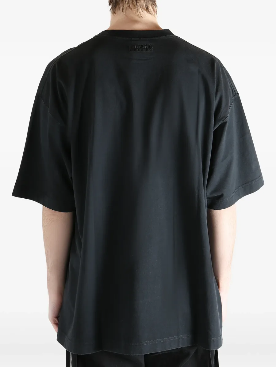 graphic t-shirt 8