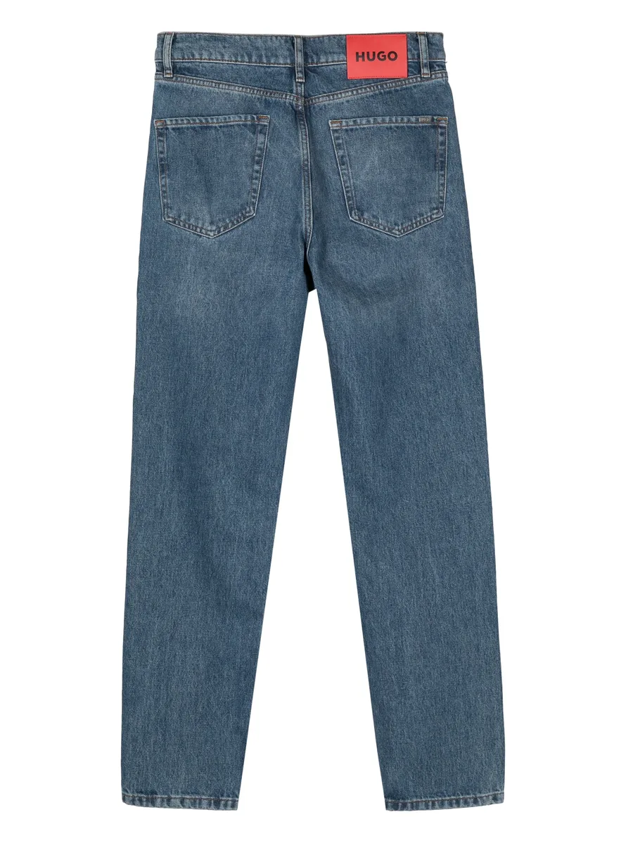straight-leg jeans 3