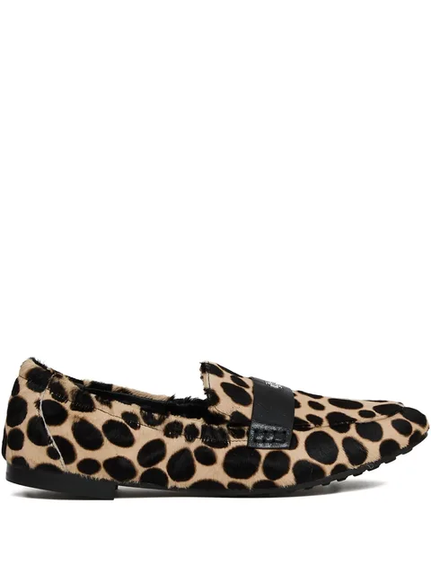 leopard-printed loafers
