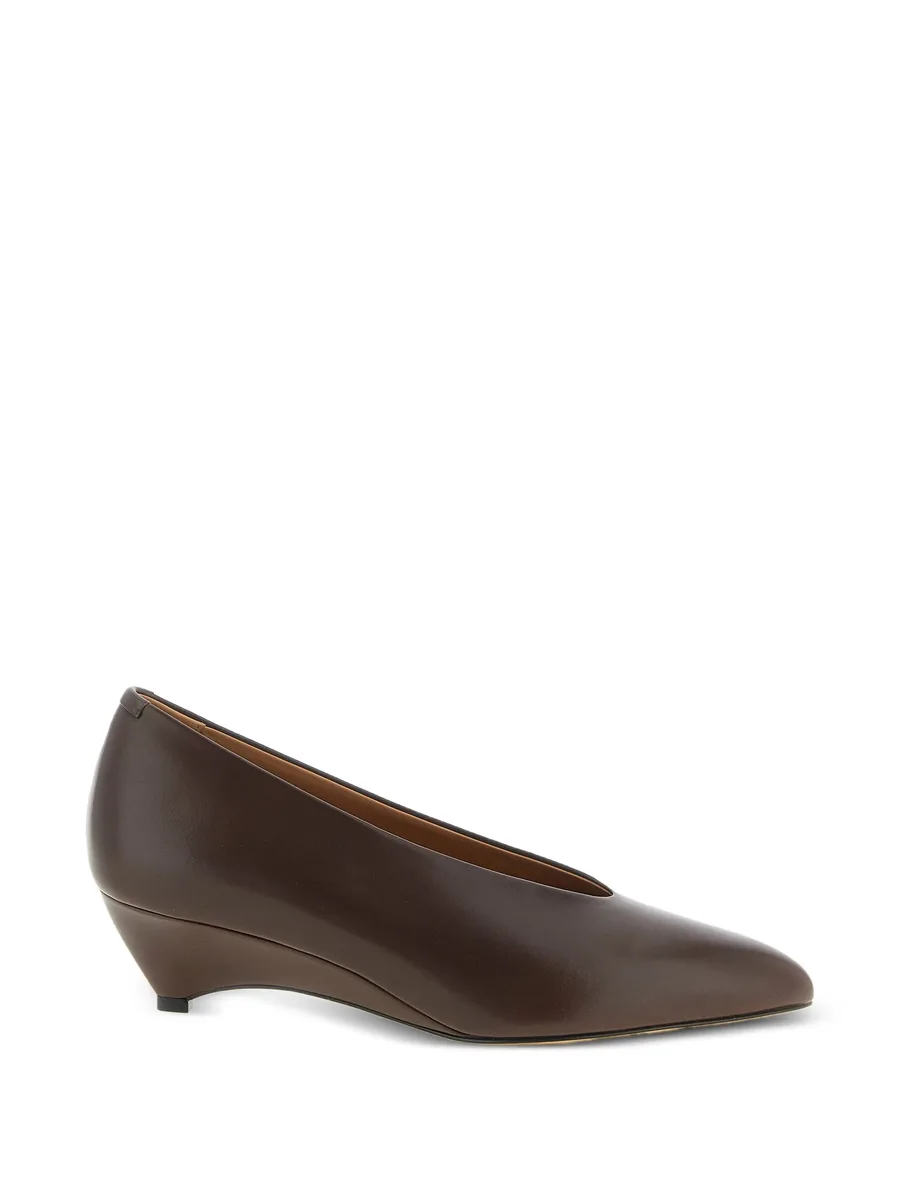 Arc arched-heel pumps 1