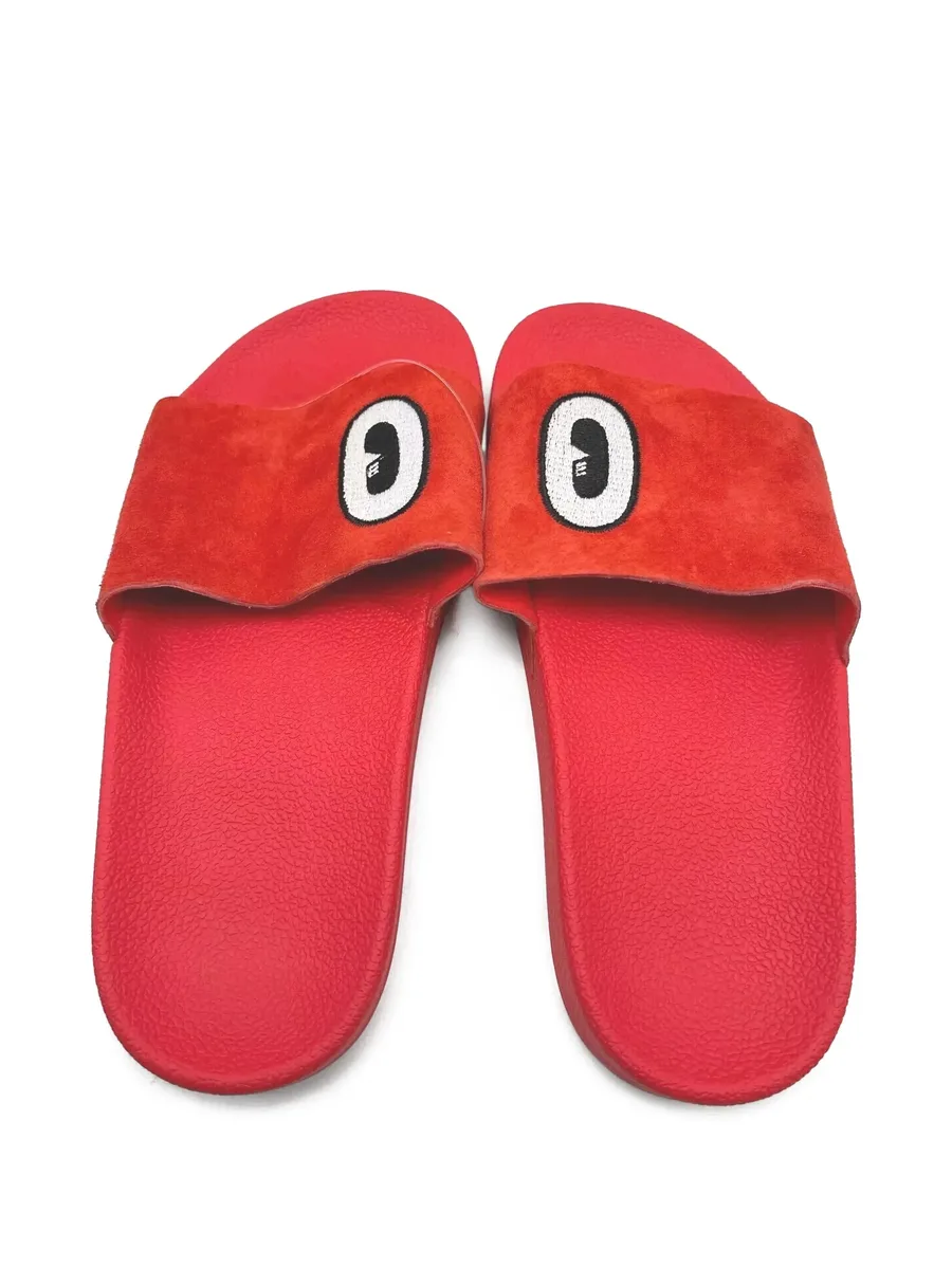 шлепанцы Adilette Red/White/Core Black из коллаборации с Hattie Stewart 9