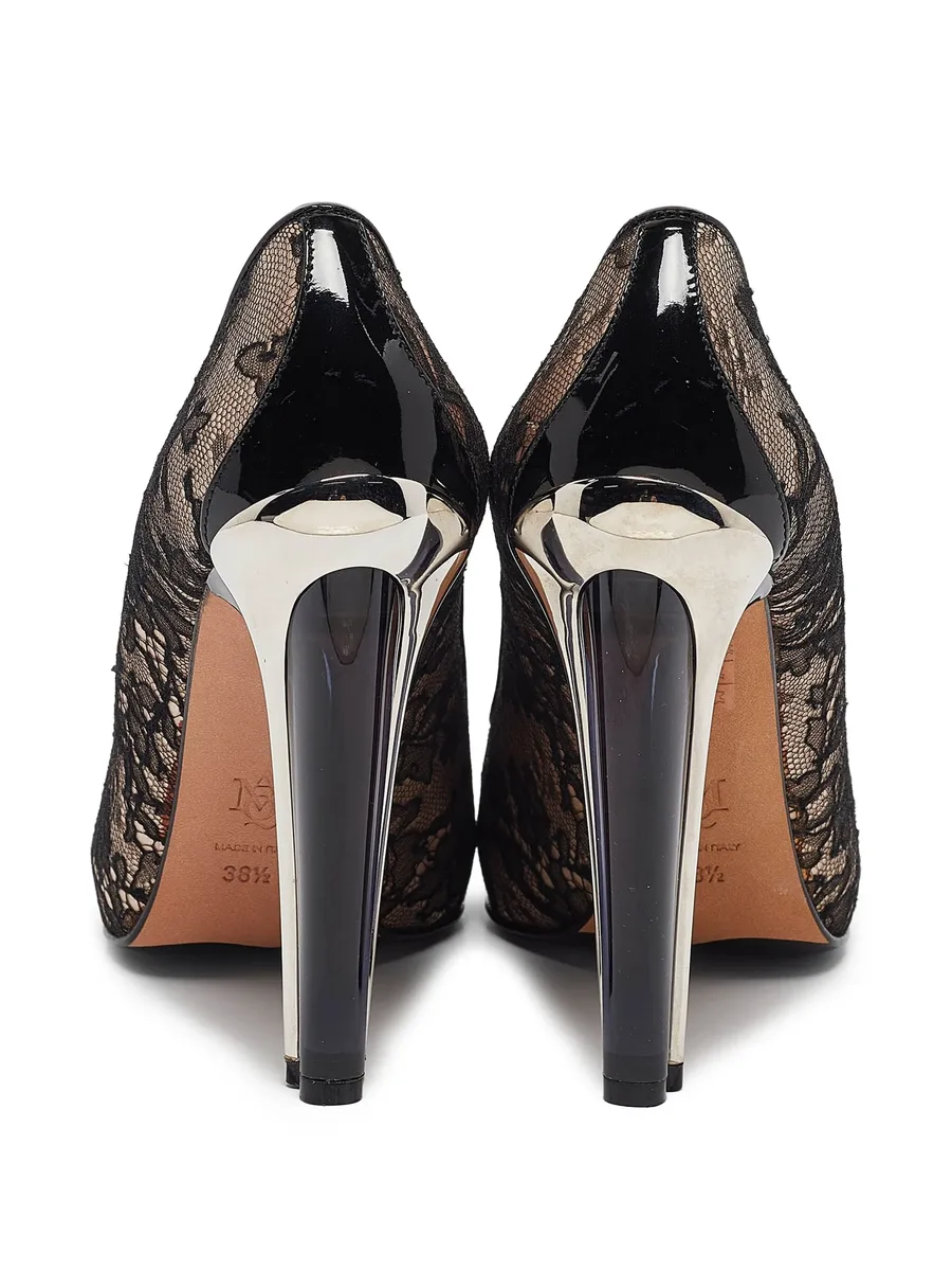laced heeled pumps 7