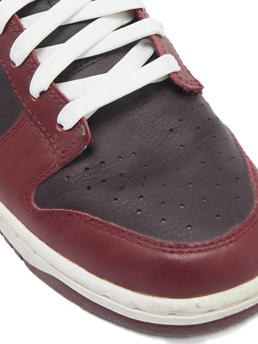 Dunk low leather sneakers 8