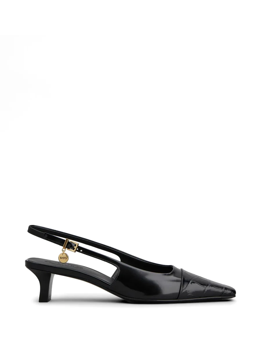 buckle-charm pumps 2
