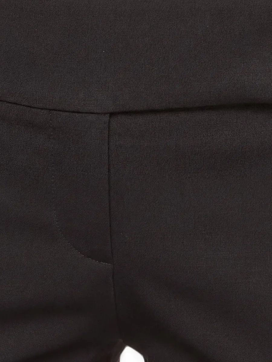 straight-leg trousers 4