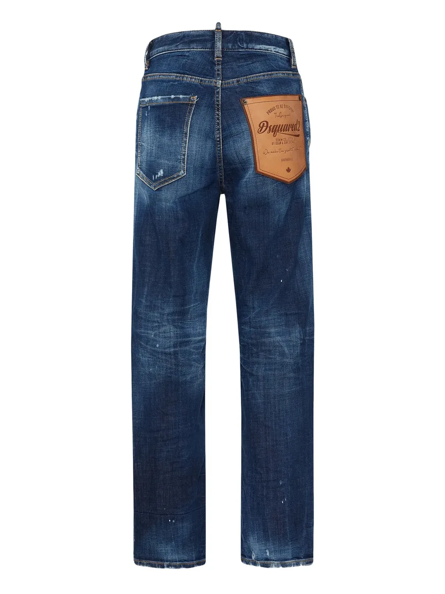 straight-leg jeans 3