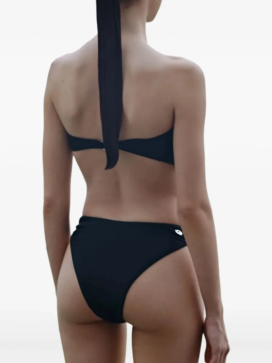 Vera bottom 8