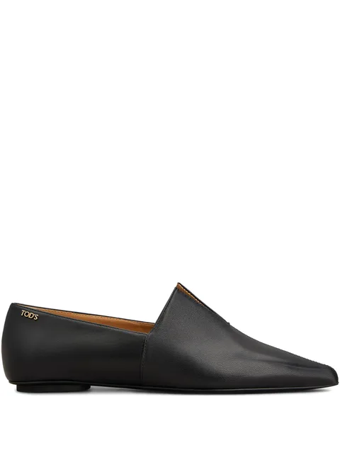pointed flat ballerinas