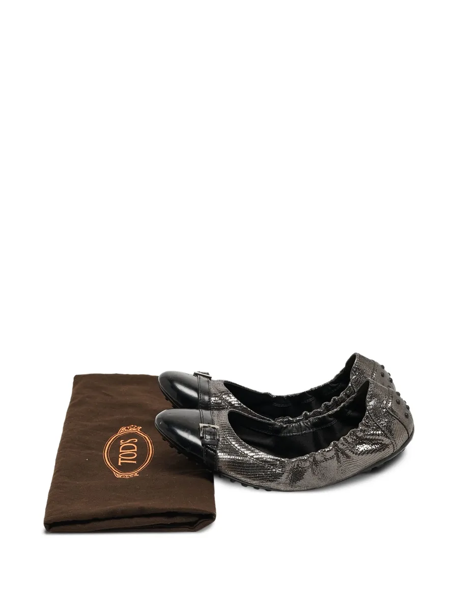 metallic-effect leather ballet flats 13