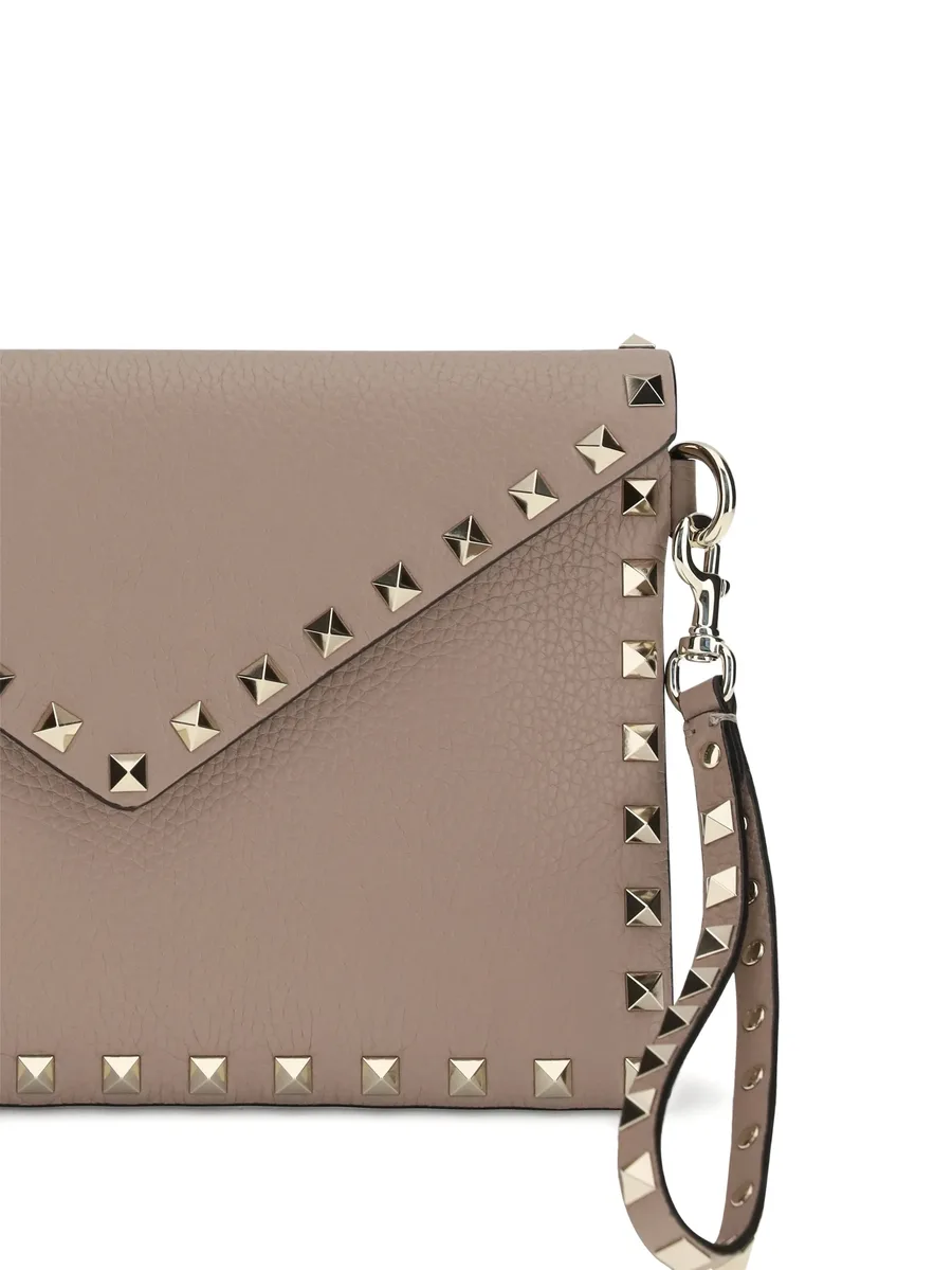Rockstud leather clutch bag 5