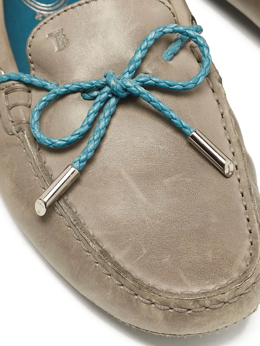 pre-owned leather boat shoes 10