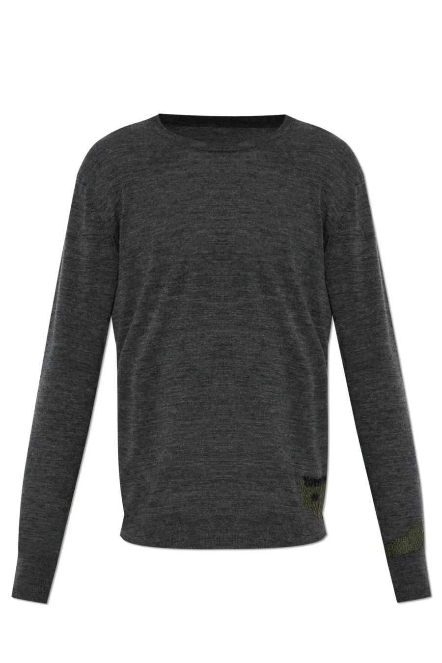 свитер с вышитым логотипом 1