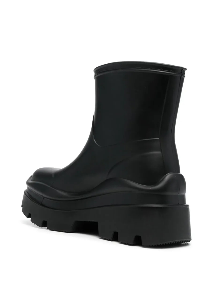 logo-embossed ankle boots 5