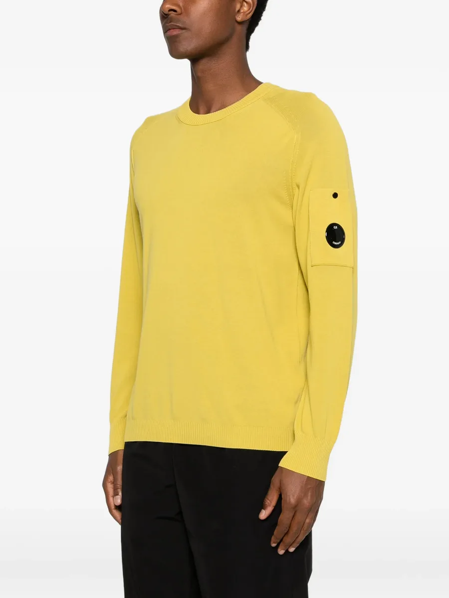 Lens-detail sweater 5