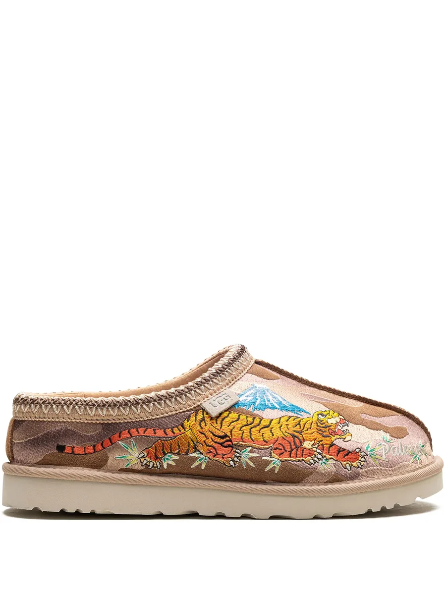 Tasman Palace slippers 1