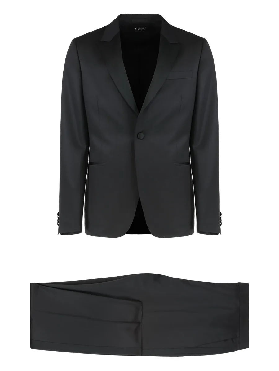 single-breasted suit 1