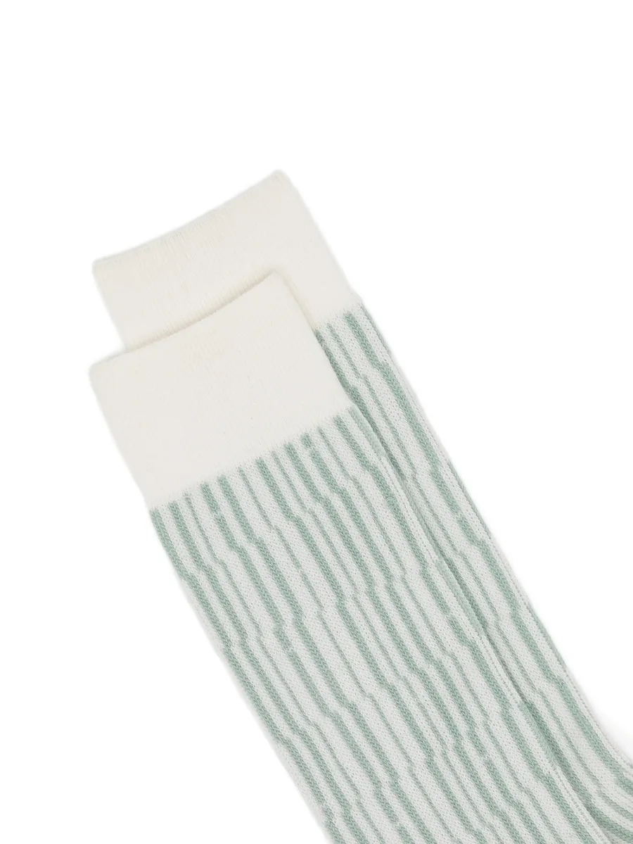 wandering lines socks 3