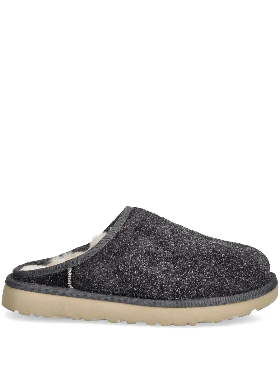 Classic Shaggy slippers 1