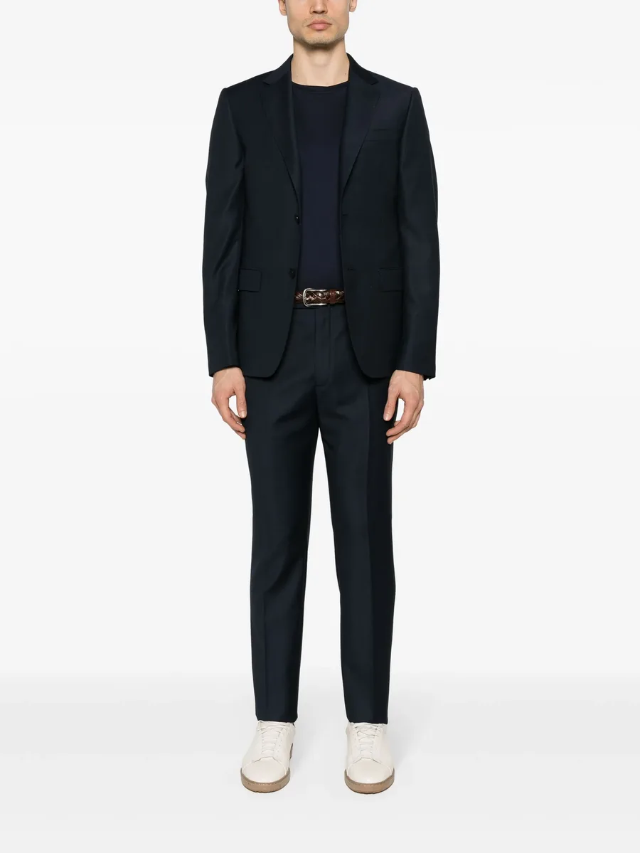 single-breasted wool suit 3