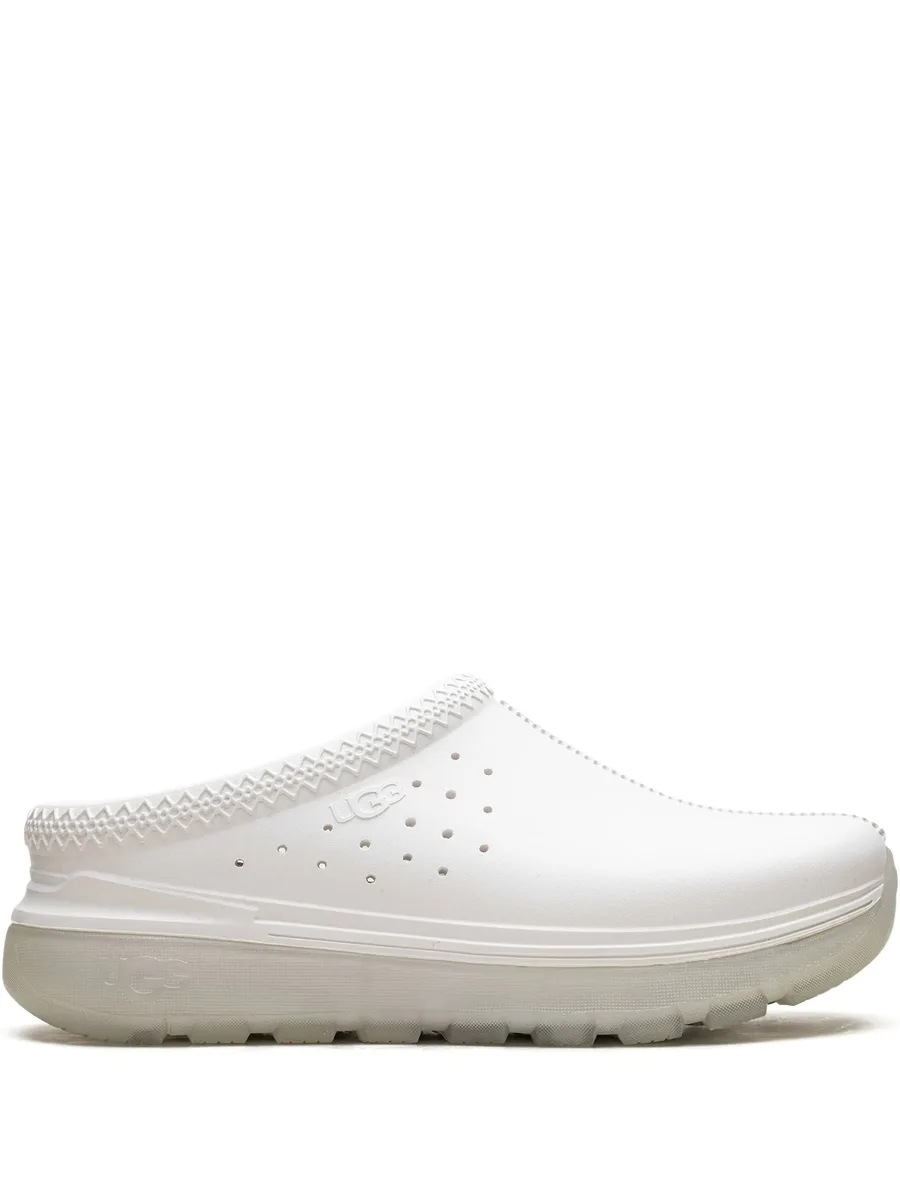 Tasman Sport "White" slippers 1