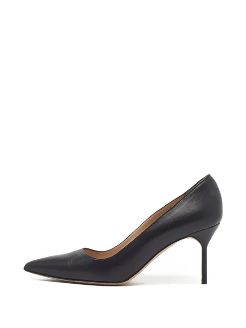 BB pointed-toe pumps