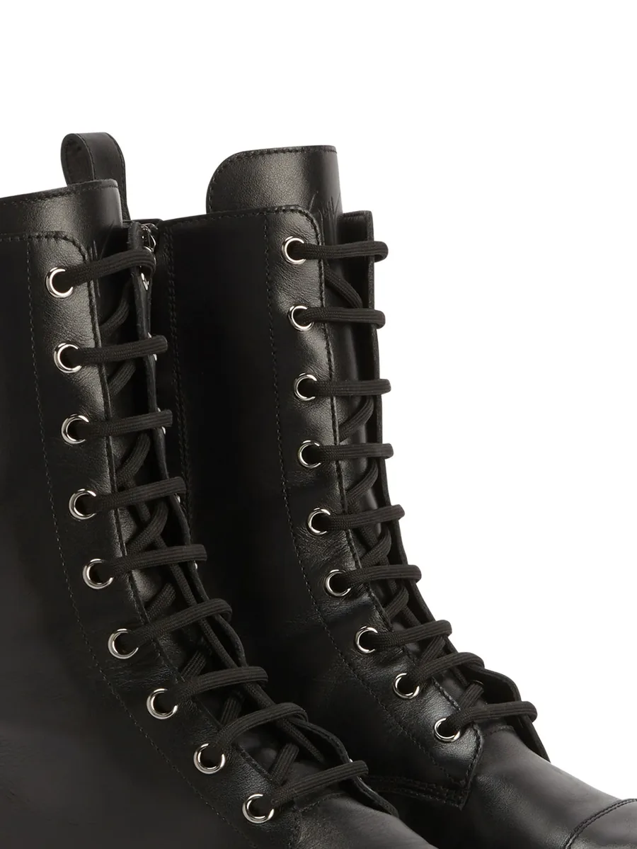 Toluse boots 8