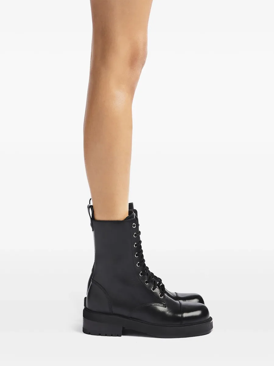 Toluse boots 9