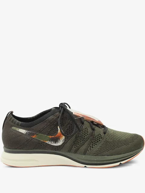 кроссовки Flyknit