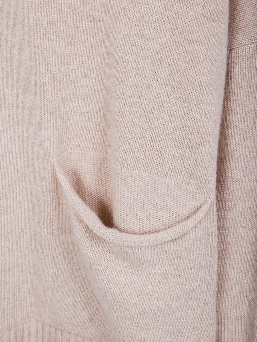 two-pocket sweater 5