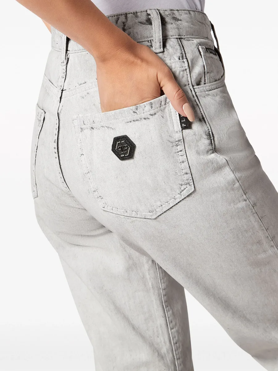 зауженные джинсы Mom Fit 10