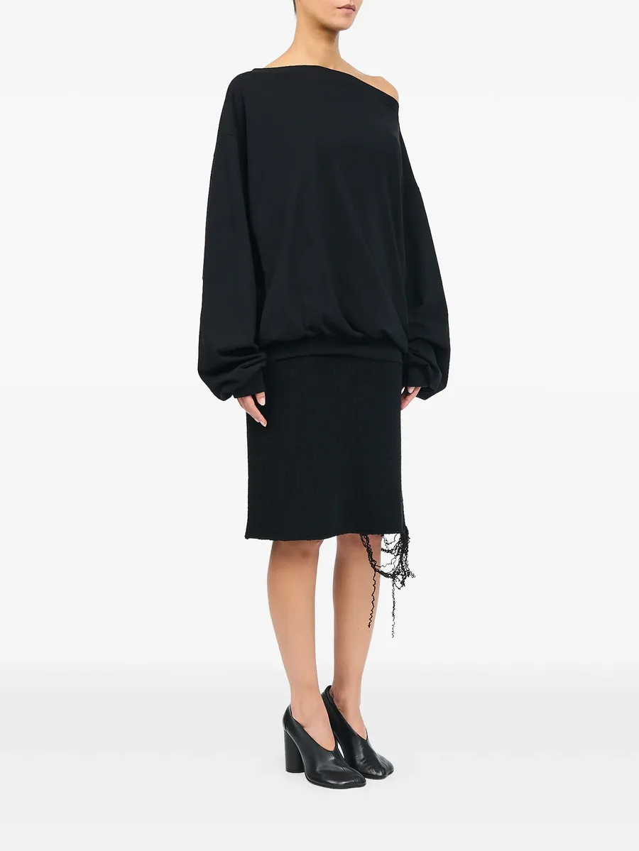 long-sleeved asymmetric top 5