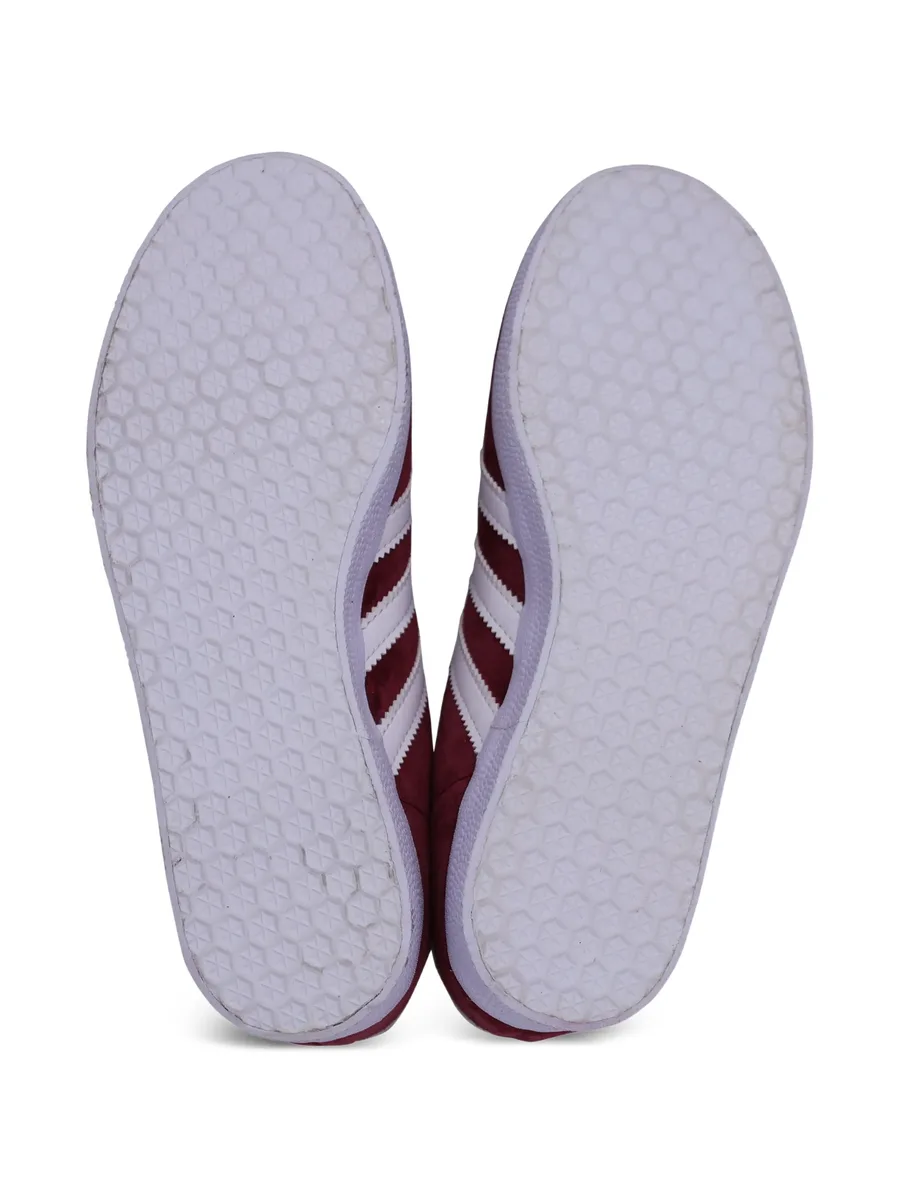 gazelle stripes suede trainers 7
