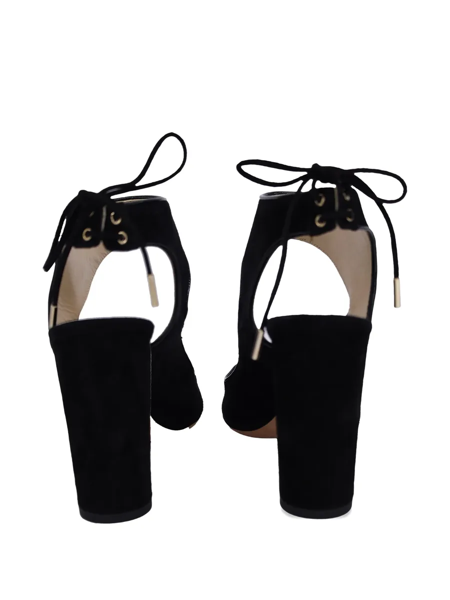 pointed-toe pumps 5