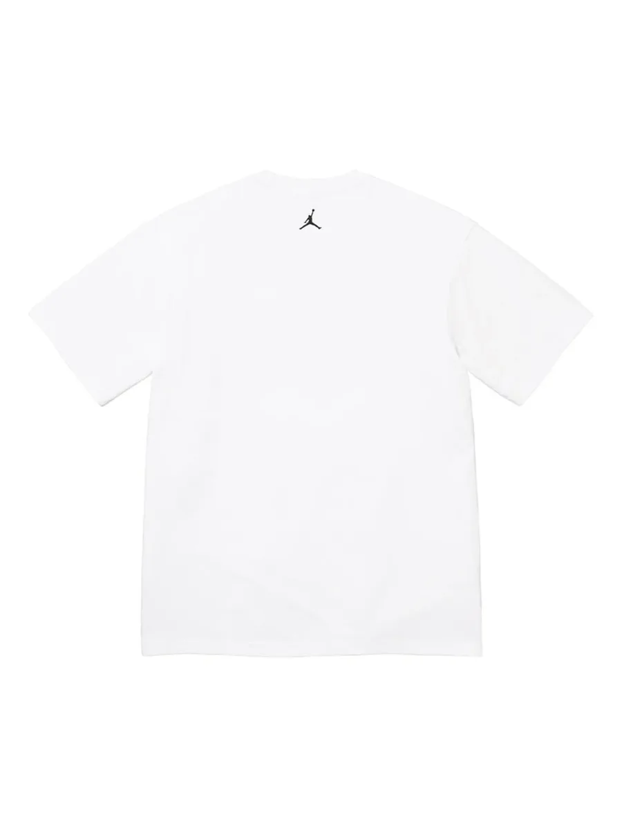 футболка из коллаборации с Jordan Biggie 3