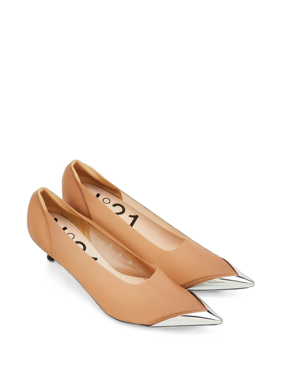 metal-toe pointed pumps 3