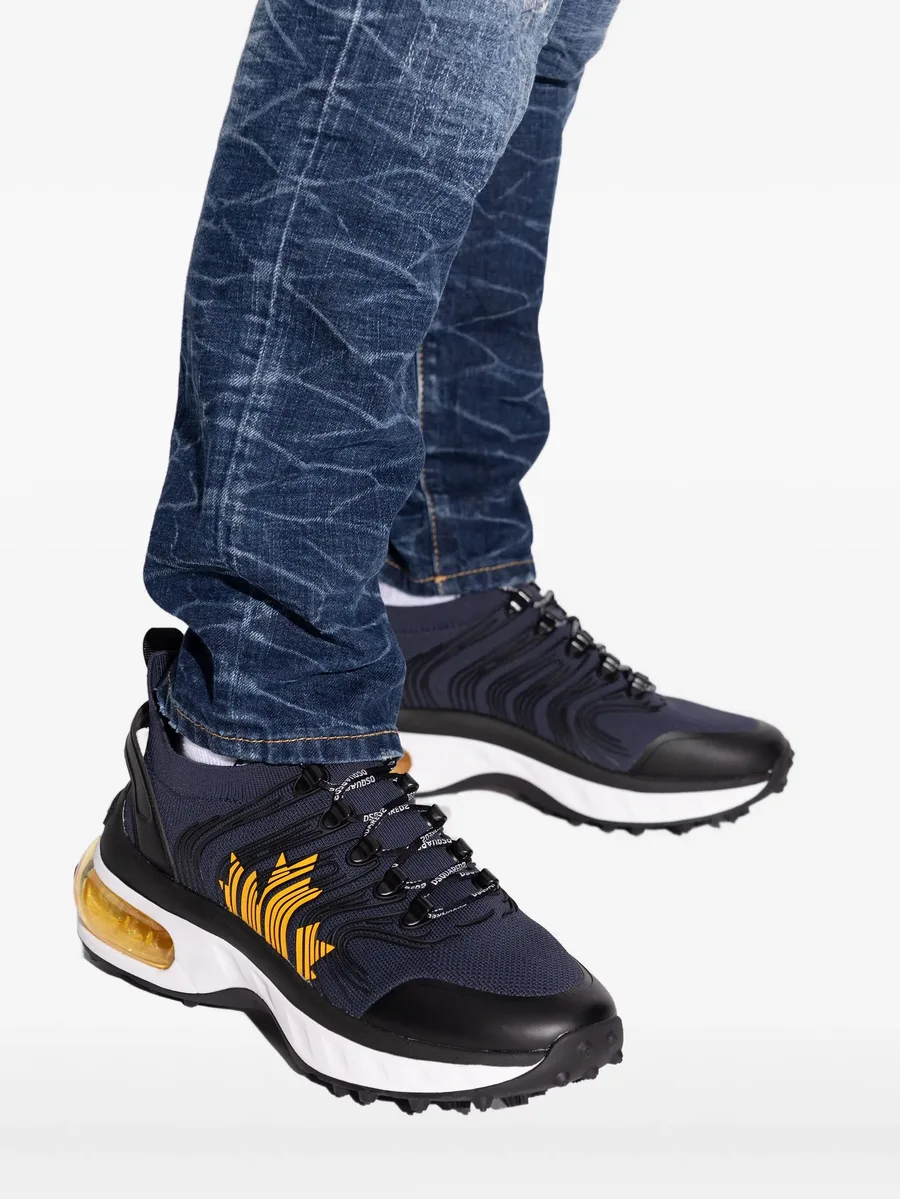wave-patterned lace-up low-top sneakers 9