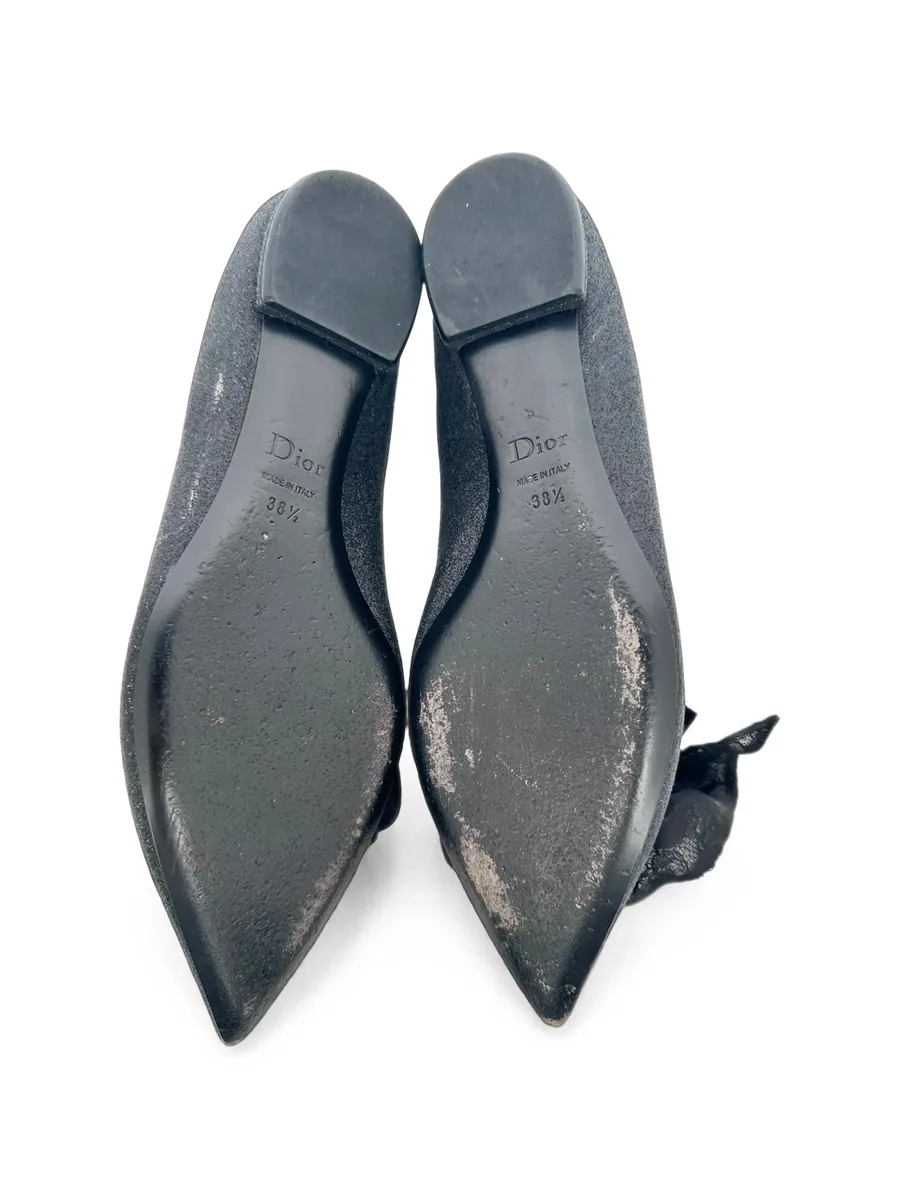 Rose-embellished pointed ballet flats 6