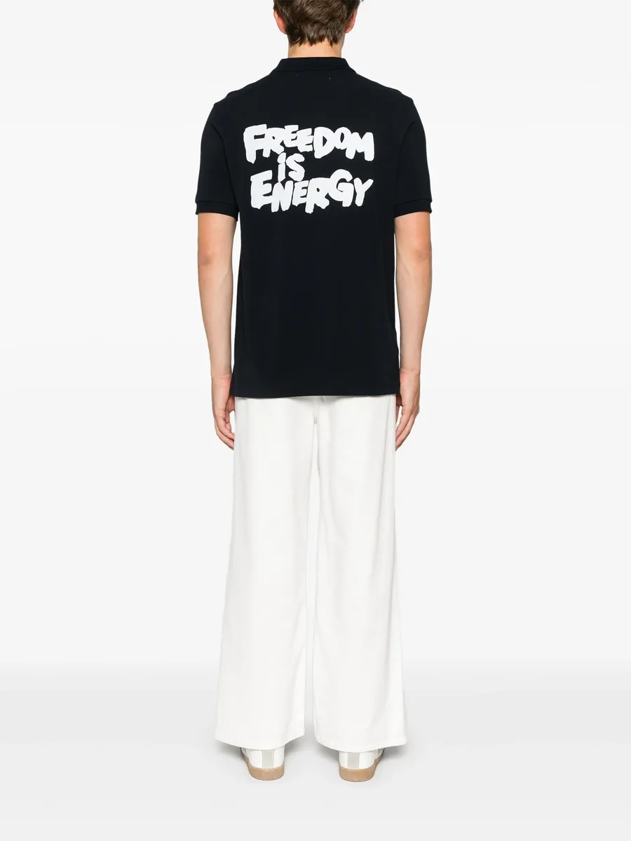 рубашка поло с надписью из коллаборации с Fred Perry 3