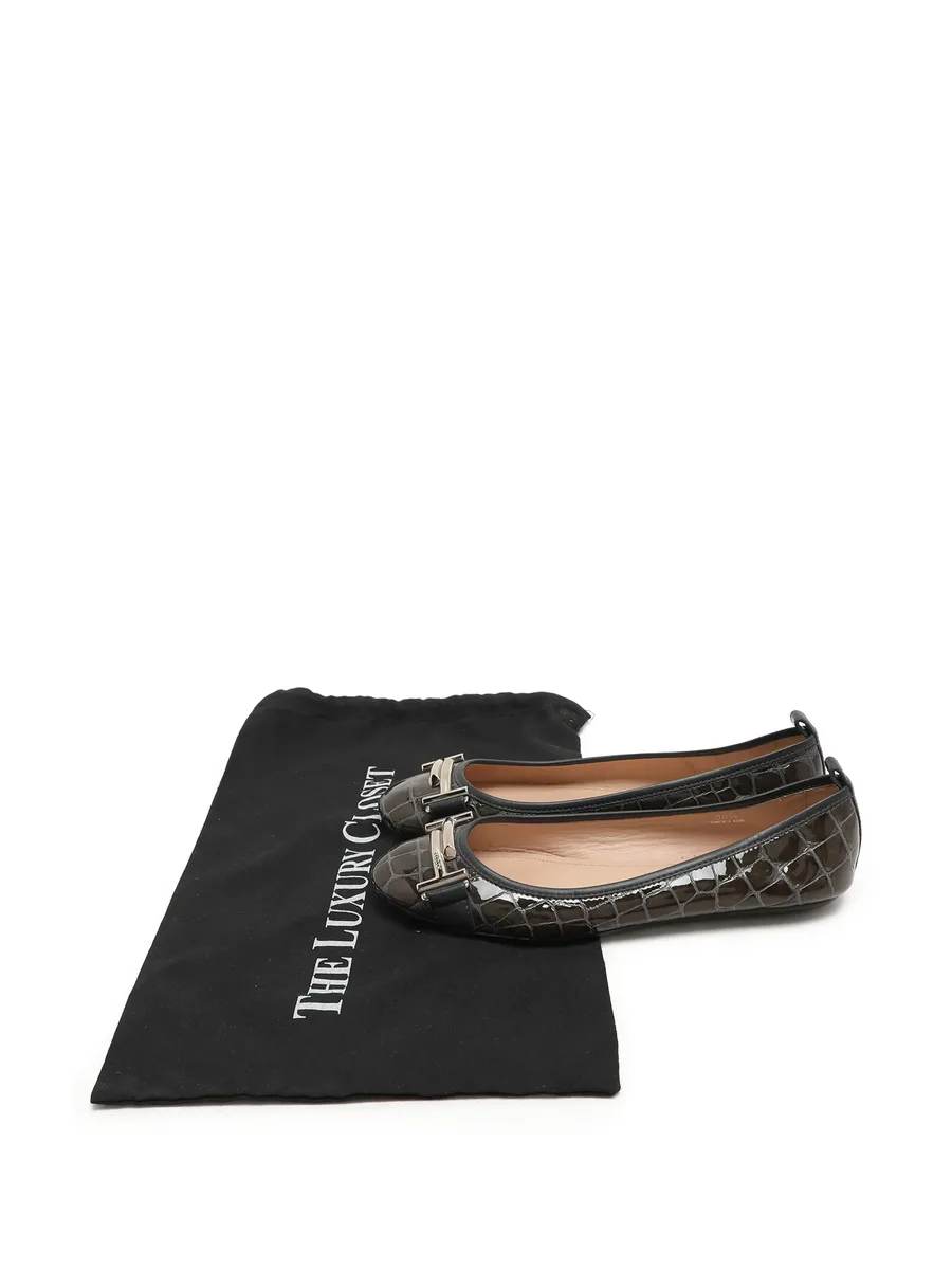 crocodile-embossed leather ballet flats 10
