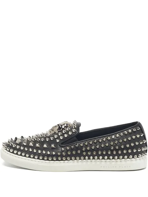Skull studded leather trainers
