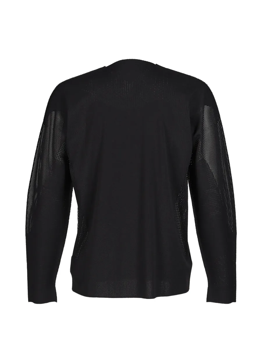 WAIR long-sleeve top 2