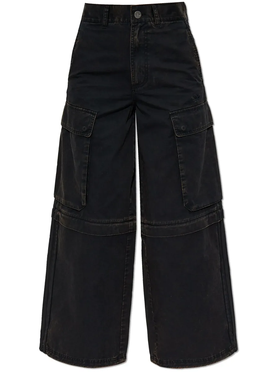 wide-leg cargo jeans 1