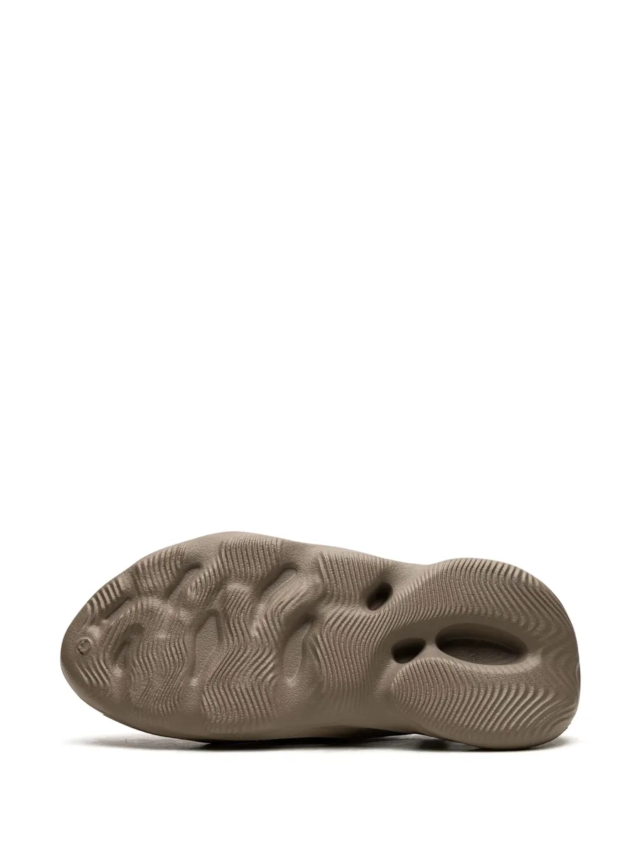 кроссовки YEEZY Foam Runner Stone Taupe 8