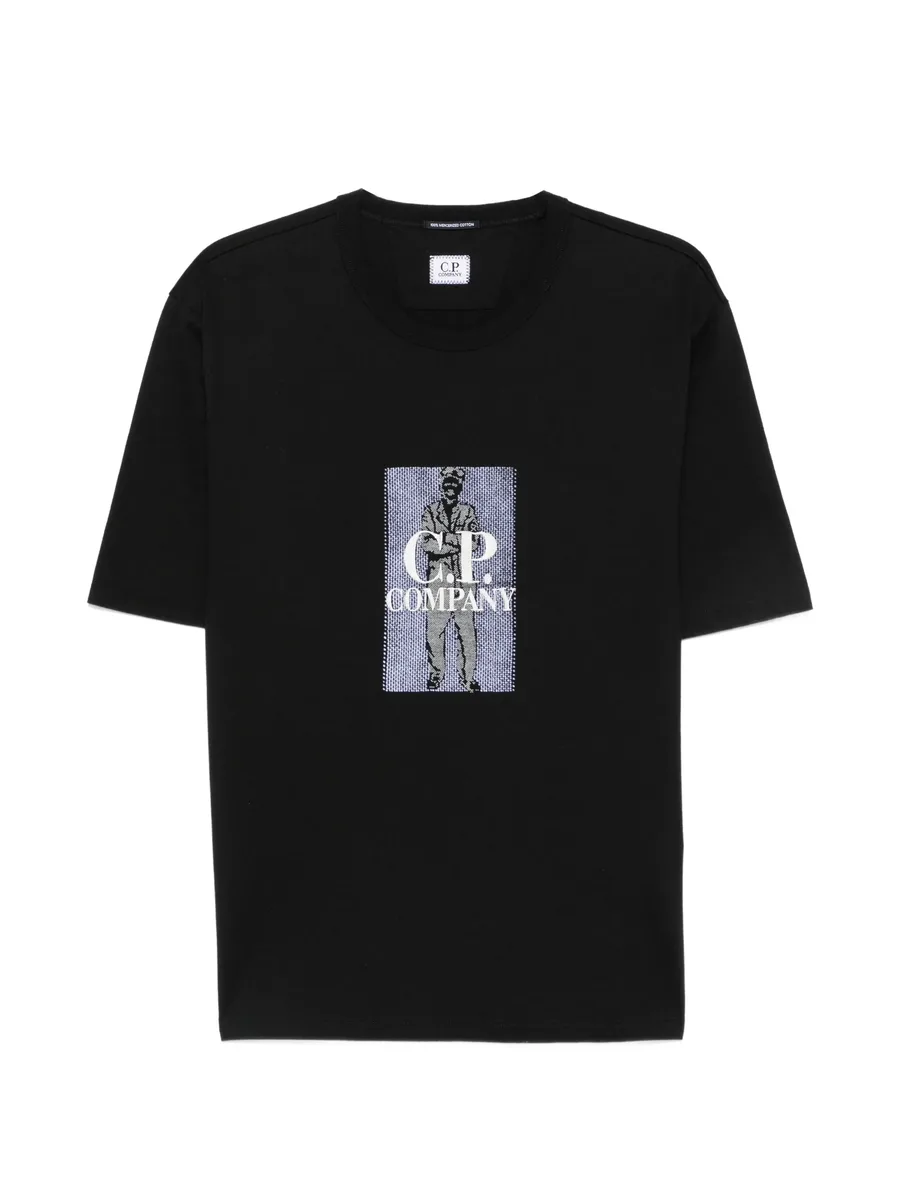футболка с логотипом 1