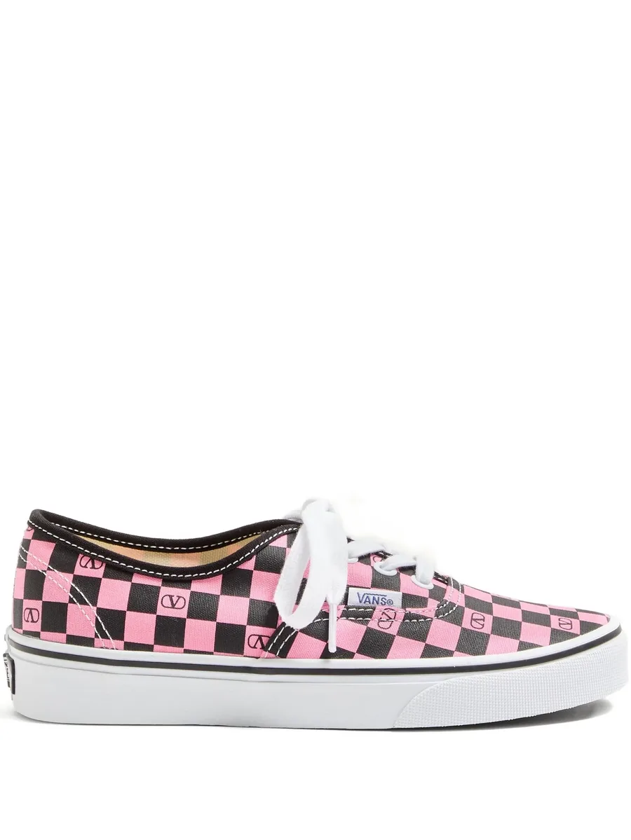 кеды с логотипом VLogo Checkerboard из коллаборации с Vans 1