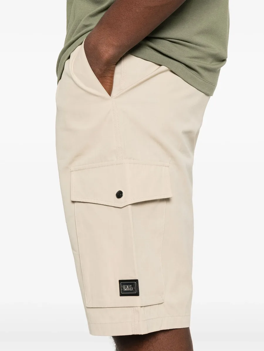 logo-plaque shorts 10
