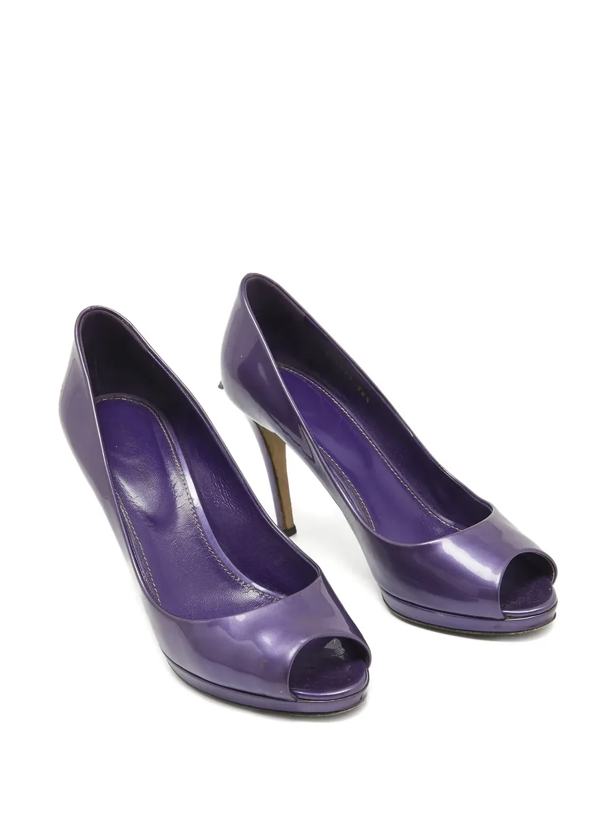 pre-owned 105mm patent-finish pumps 10
