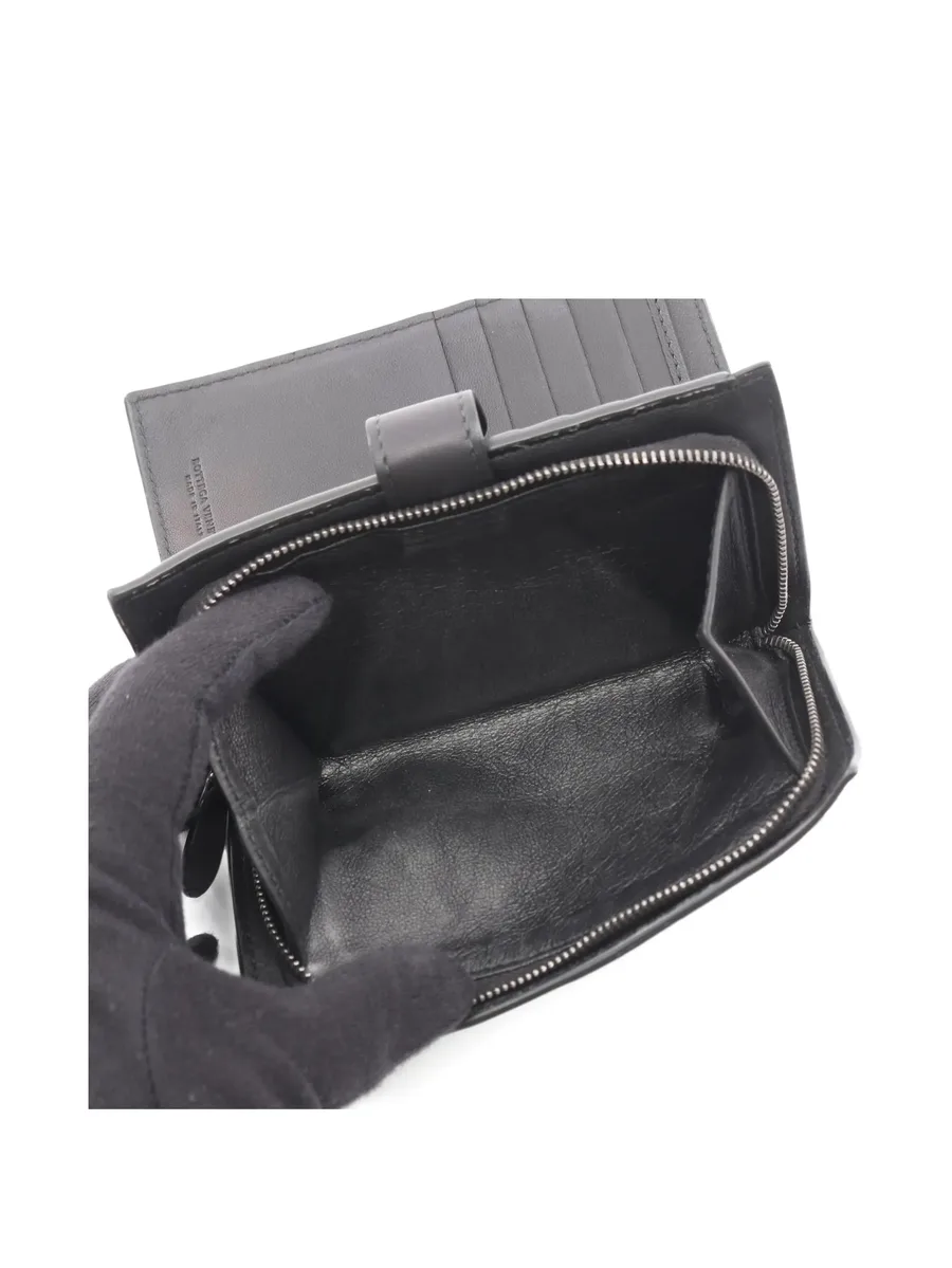 2000s Intrecciato bi-fold wallet 6