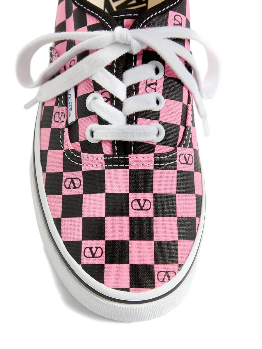 кеды с логотипом VLogo Checkerboard из коллаборации с Vans 9