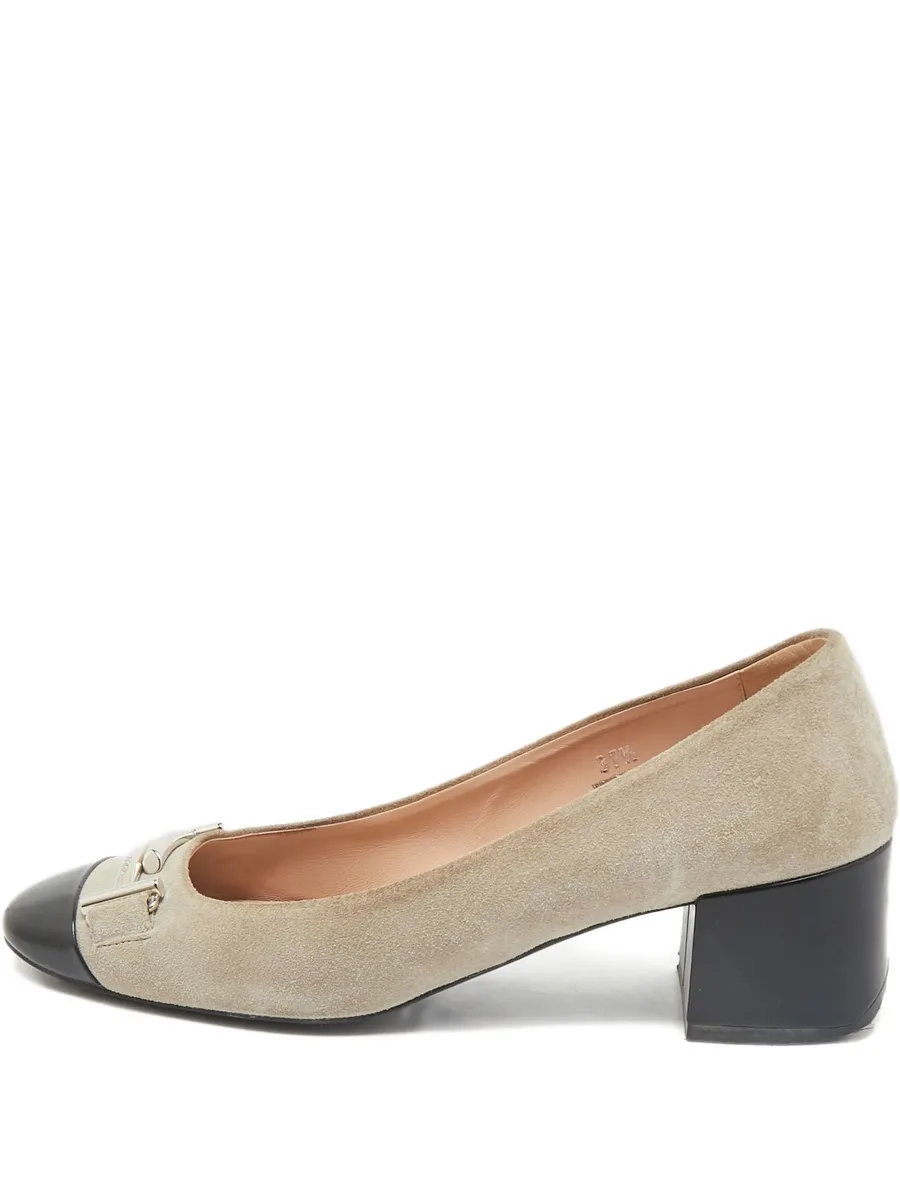 Double T suede pumps 1